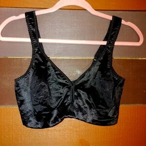 Curvation 40D black satin bra soft cup